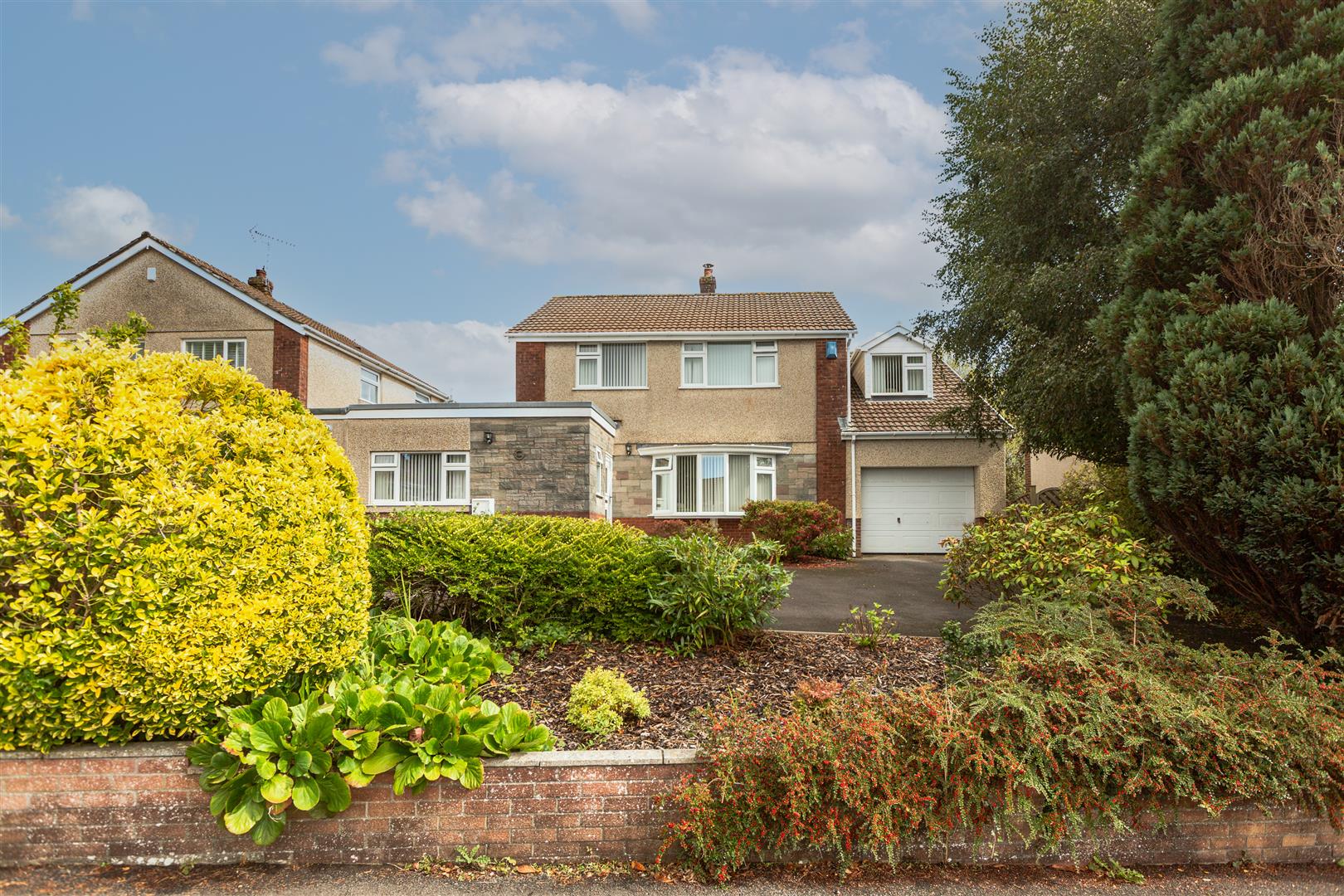 Saunders Way, Sketty, Swansea, SA2 8BJ